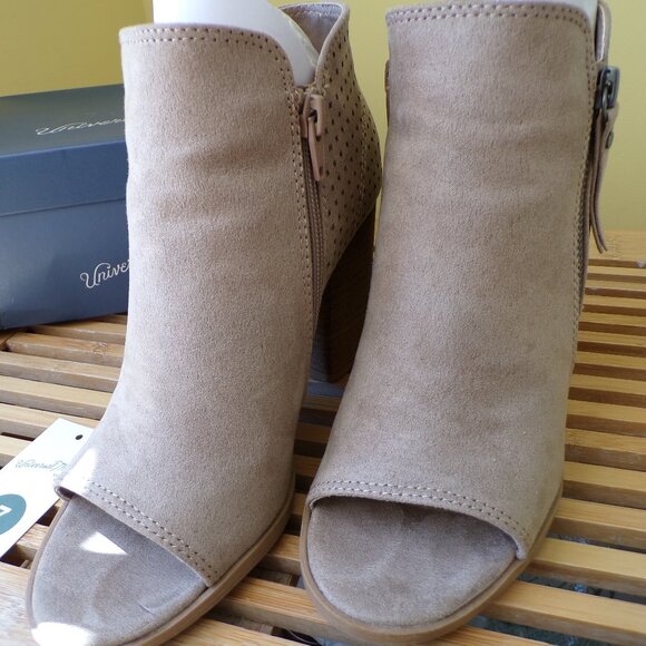 Universal Thread Women's Taupe Collie Open Toe Heeled Bootie Size 7 - Picture 10 of 11